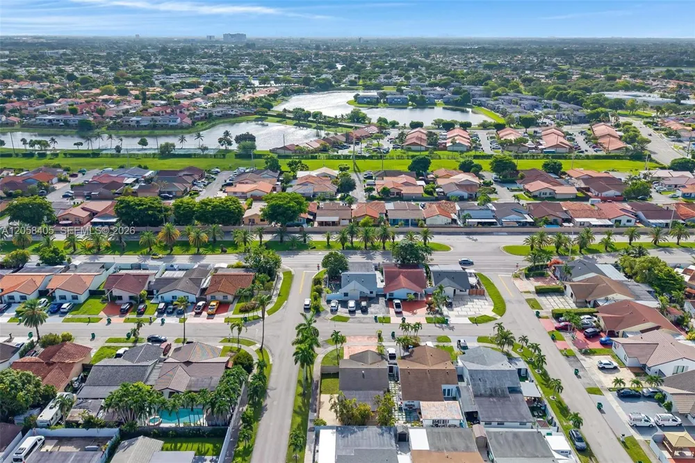 1616 SW 137th Pl Miami, FL 33175