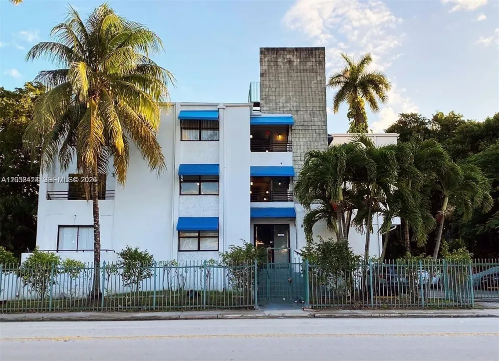 950 NW 11th St #1C Miami, FL 33136