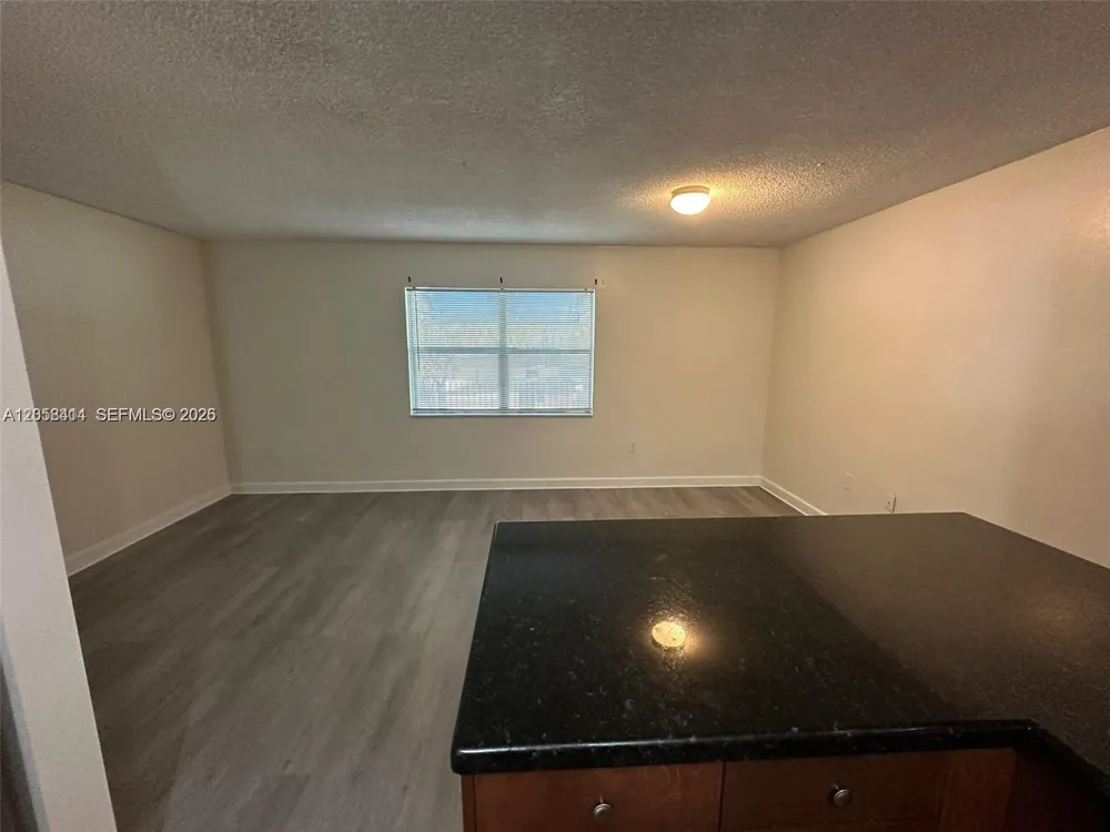 950 NW 11th St #1C Miami, FL 33136