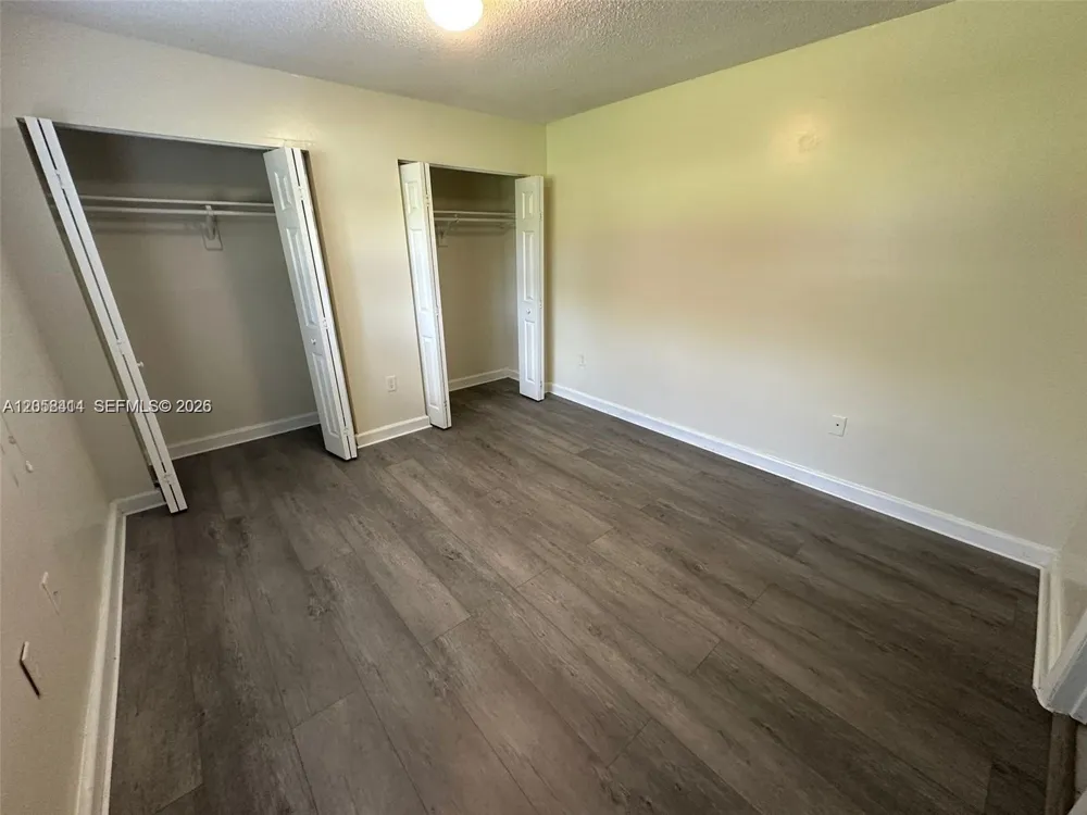 950 NW 11th St #1C Miami, FL 33136