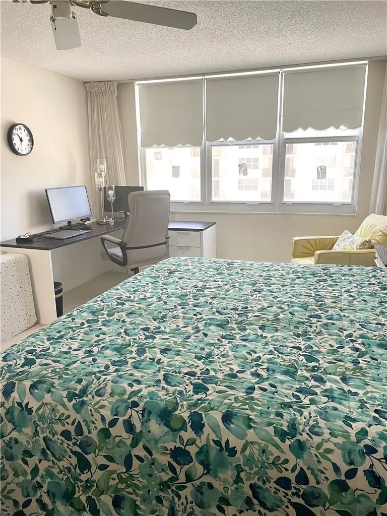 1149 HILLSBORO MILE #304 Hillsboro Beach, FL 33062