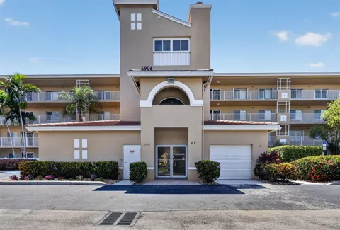5906 Crystal Shores Drive #208