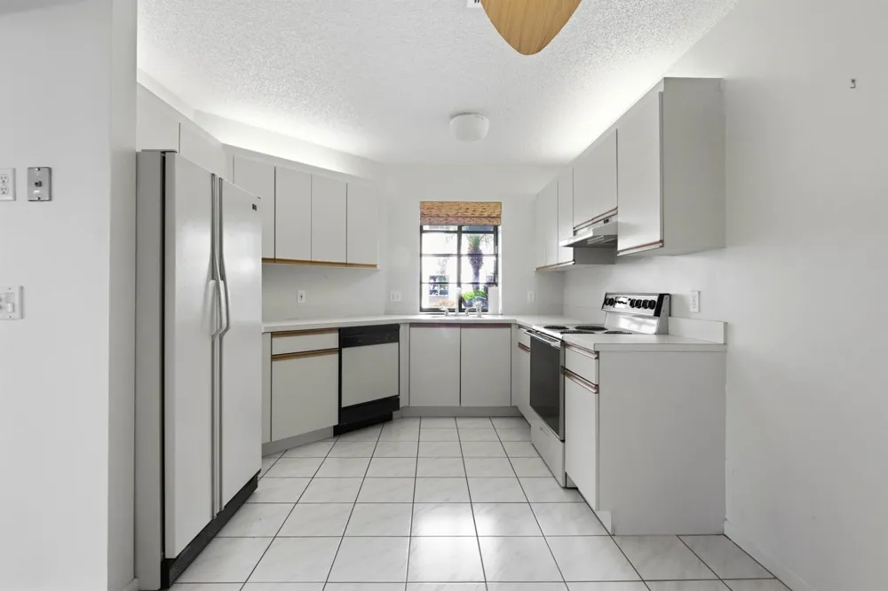5226 Europa Drive #c Boynton Beach, FL 33437