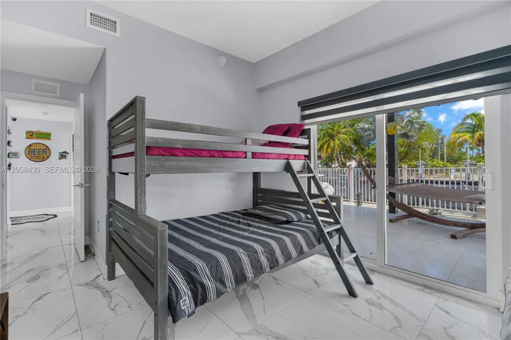 203 Pimilico Ln Key Largo, FL 33037