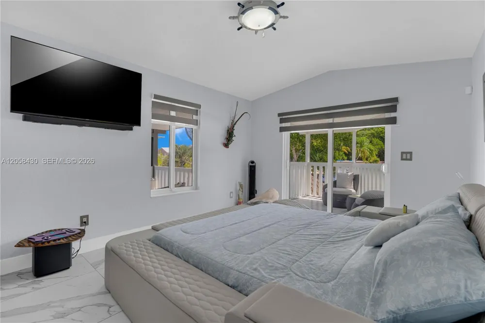 203 Pimilico Ln Key Largo, FL 33037