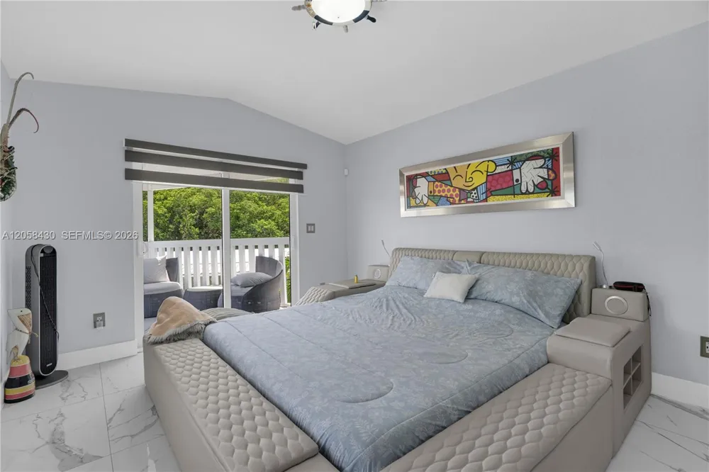 203 Pimilico Ln Key Largo, FL 33037