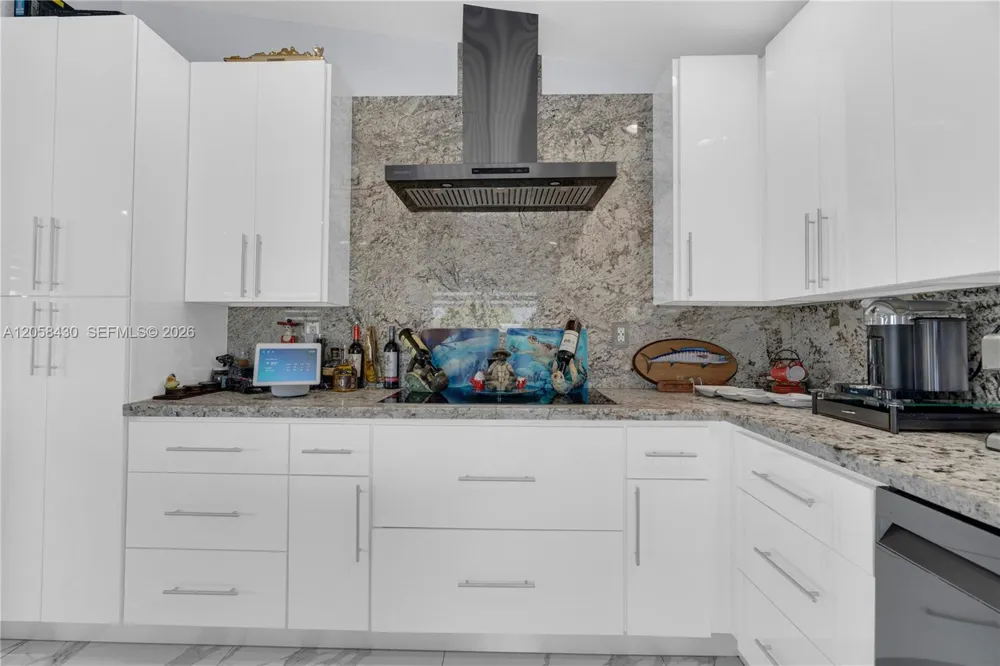 203 Pimilico Ln Key Largo, FL 33037