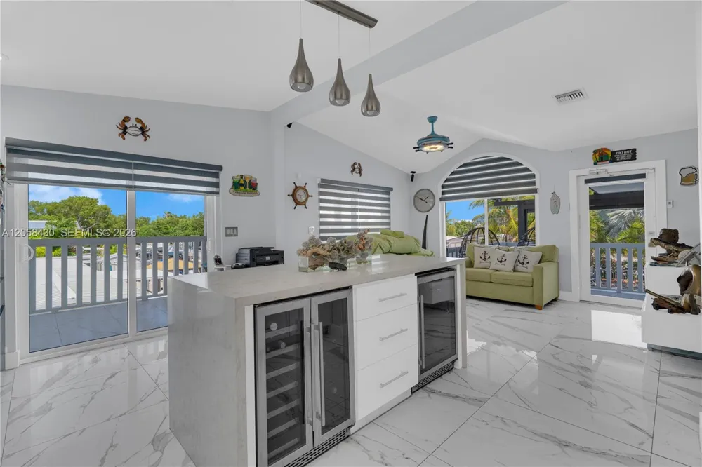 203 Pimilico Ln Key Largo, FL 33037