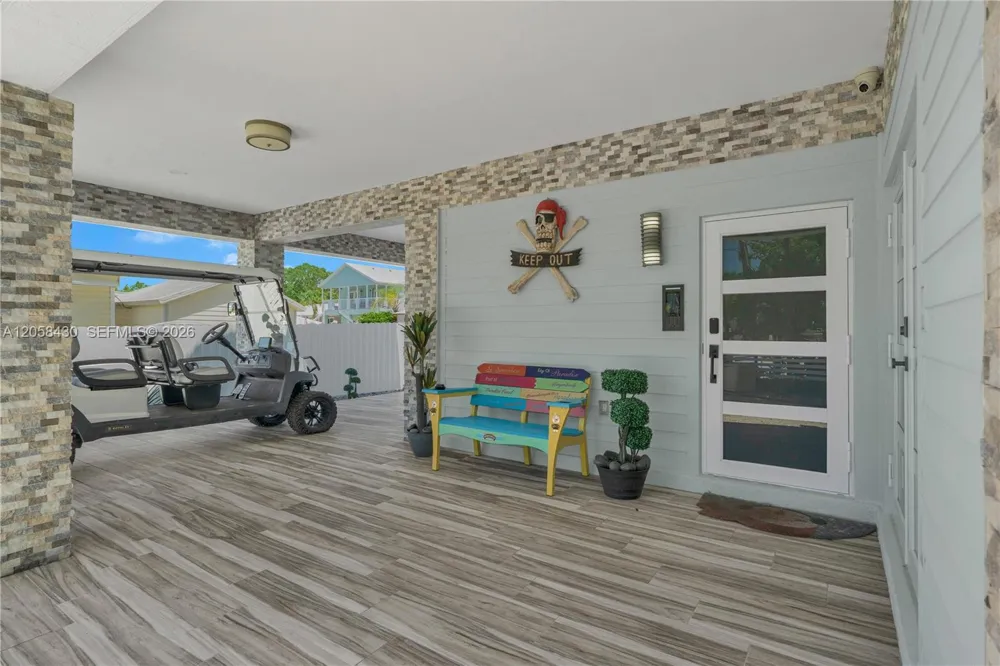 203 Pimilico Ln Key Largo, FL 33037