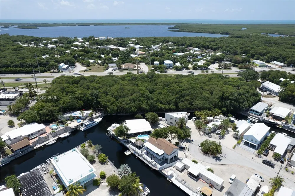 203 Pimilico Ln Key Largo, FL 33037