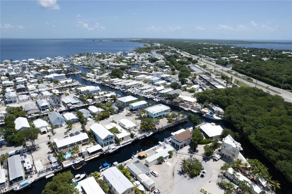 203 Pimilico Ln Key Largo, FL 33037