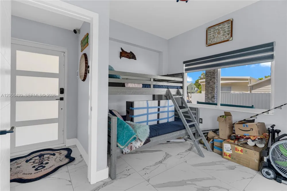 203 Pimilico Ln Key Largo, FL 33037