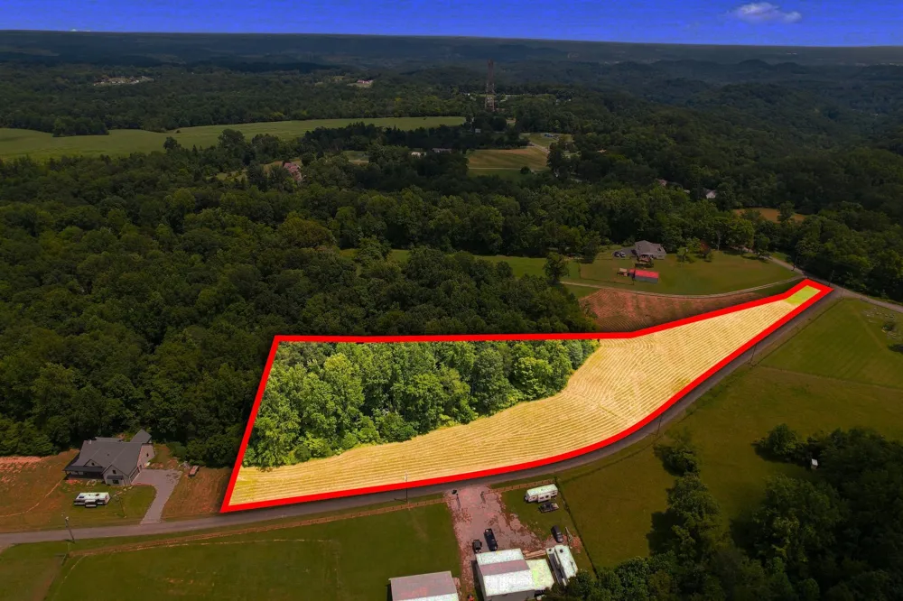 2707 Greer Rd Goodlettsville, TN 37072