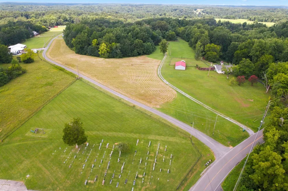 2707 Greer Rd Goodlettsville, TN 37072