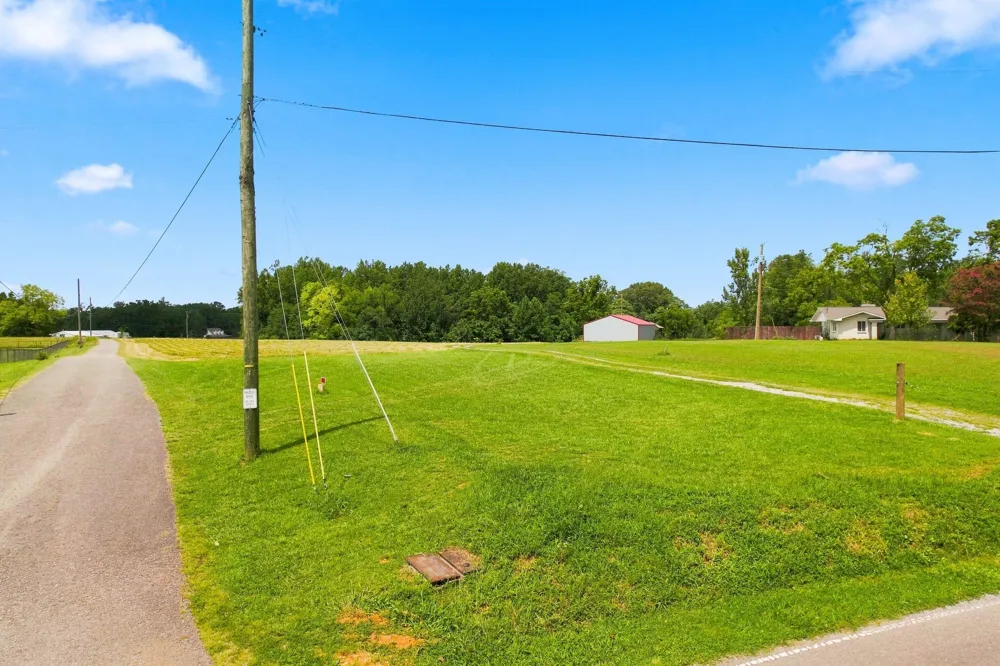 2707 Greer Rd Goodlettsville, TN 37072