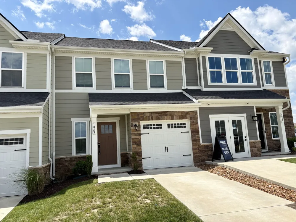 1043 Clendening Dr Gallatin, TN 37066