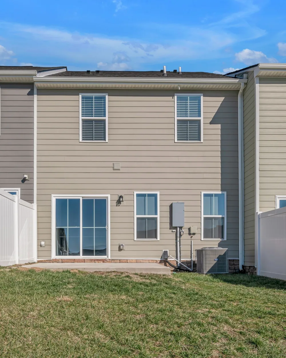 1043 Clendening Dr Gallatin, TN 37066