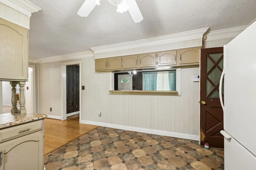 148 Maple St Gordonsville, TN 38563