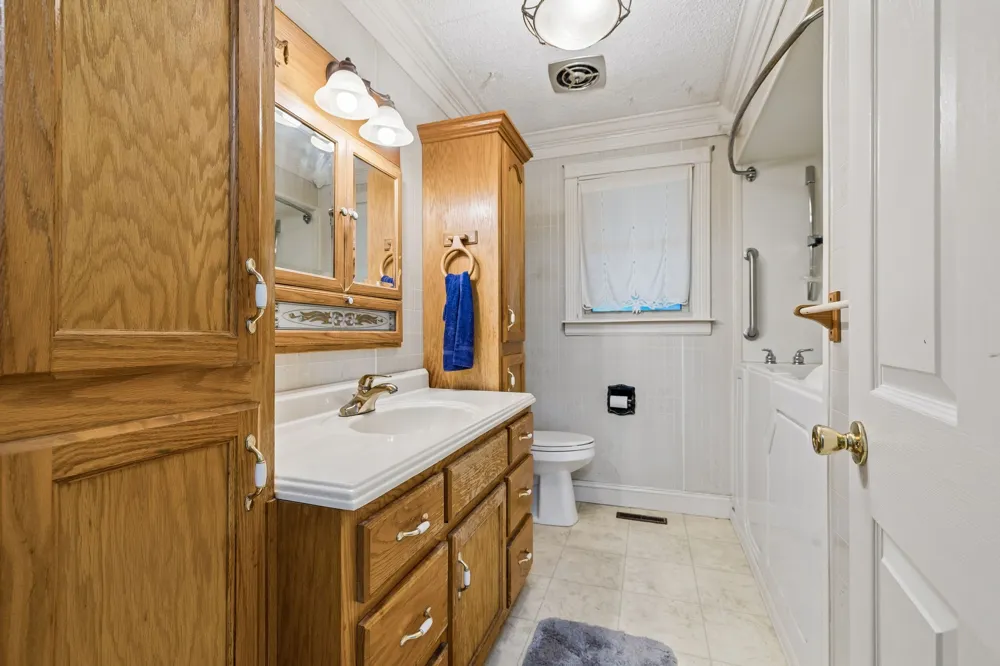 148 Maple St Gordonsville, TN 38563