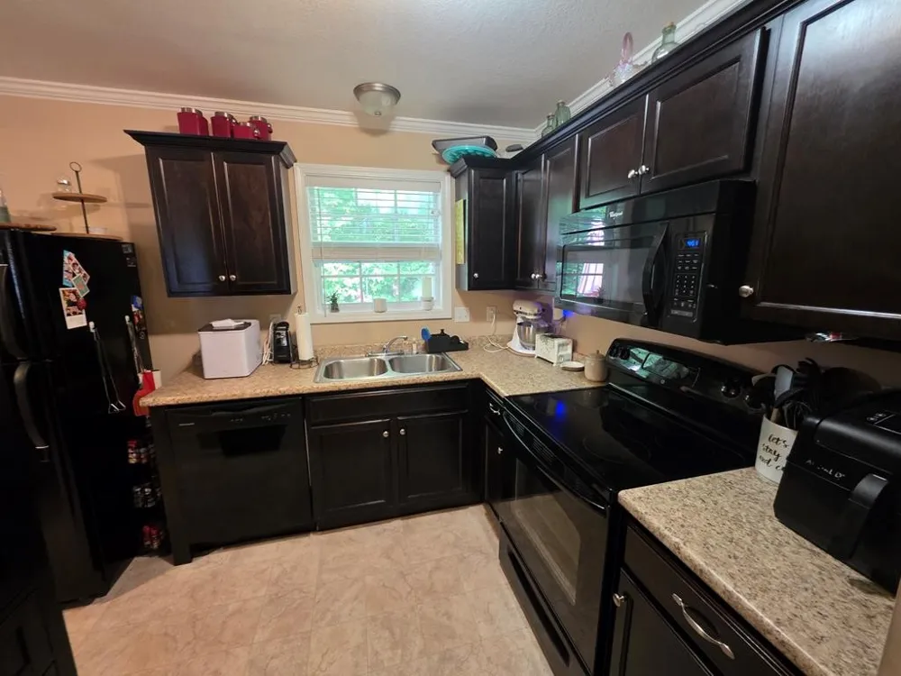 189 Foxfire Rd Paris, TN 38242