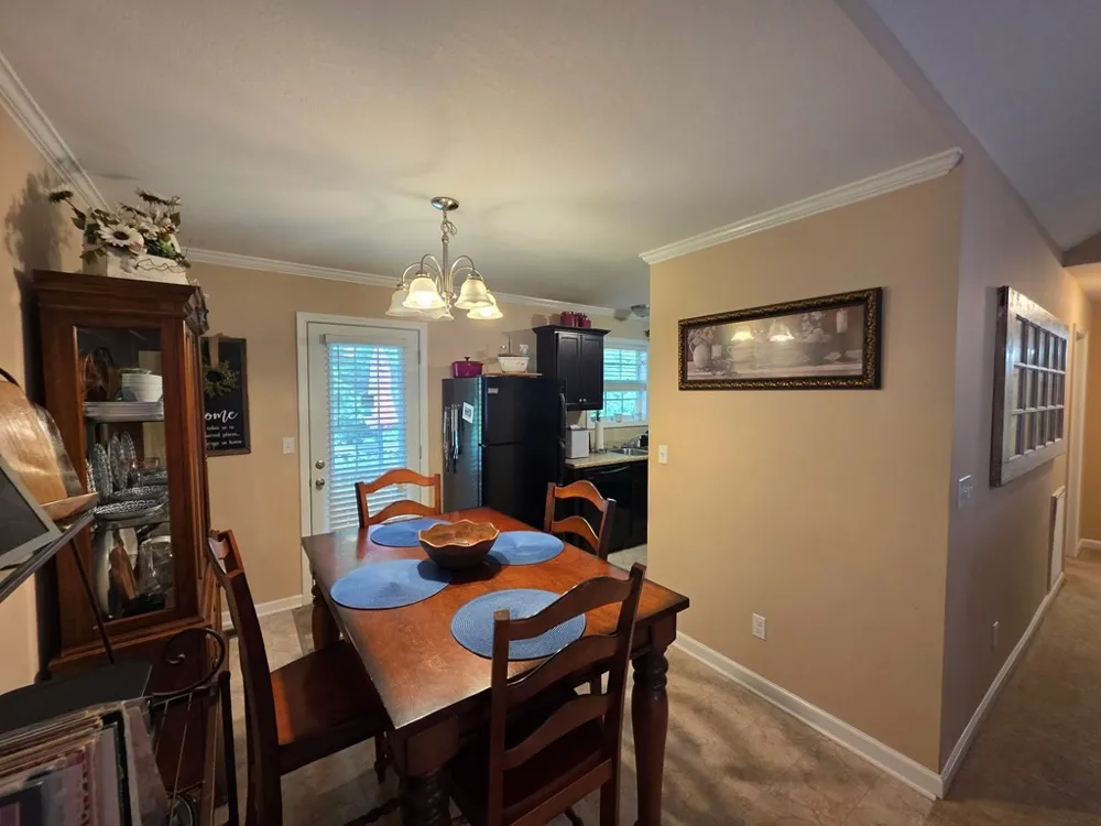 189 Foxfire Rd Paris, TN 38242