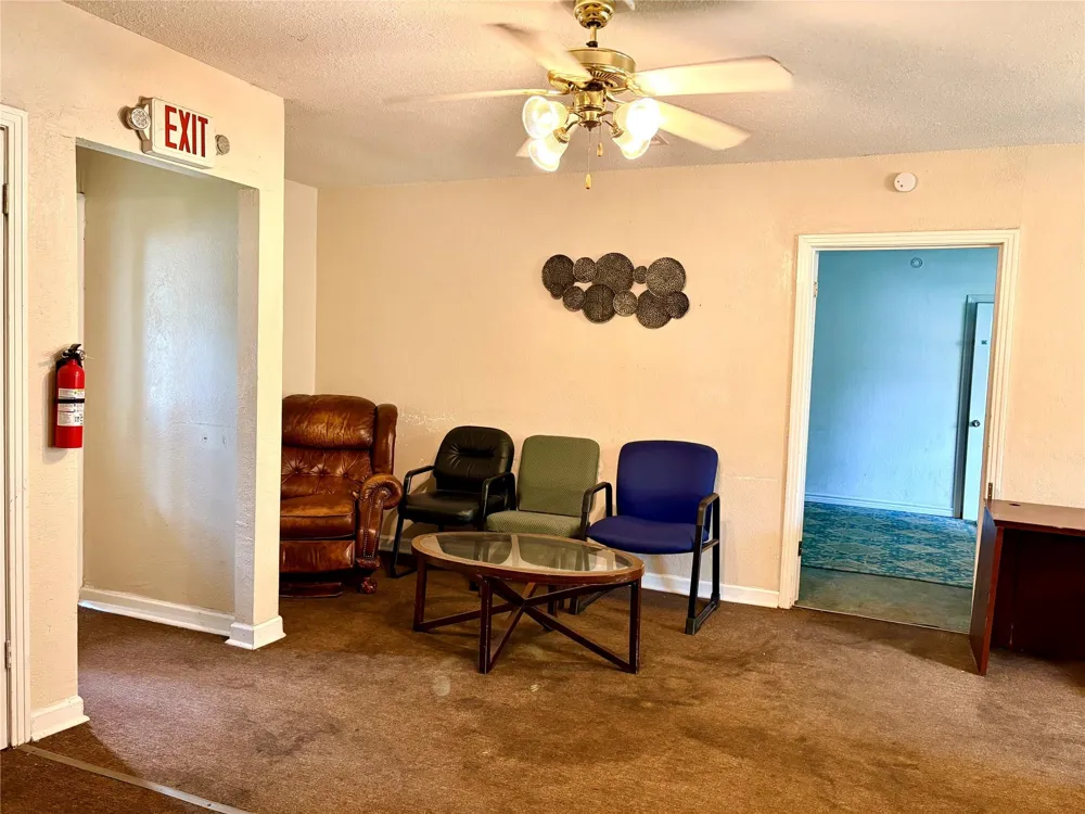 217 S 17th Street West Columbia, TX 77486