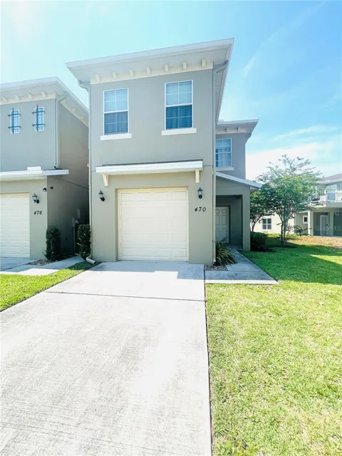 470 LAKE SHORE PARKWAY