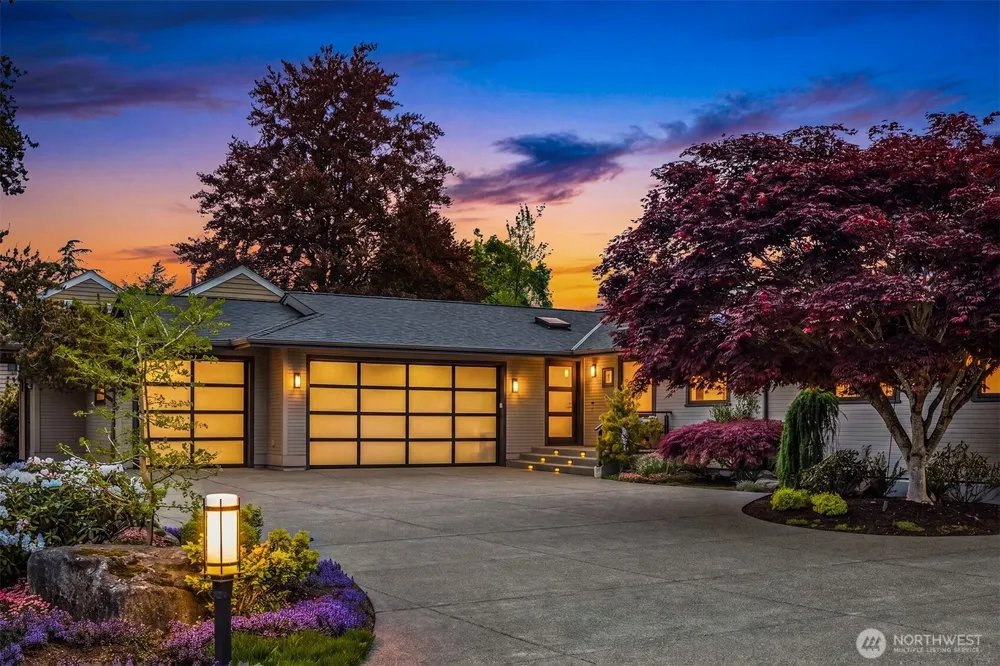 61 Cascade Key Bellevue, WA 98006