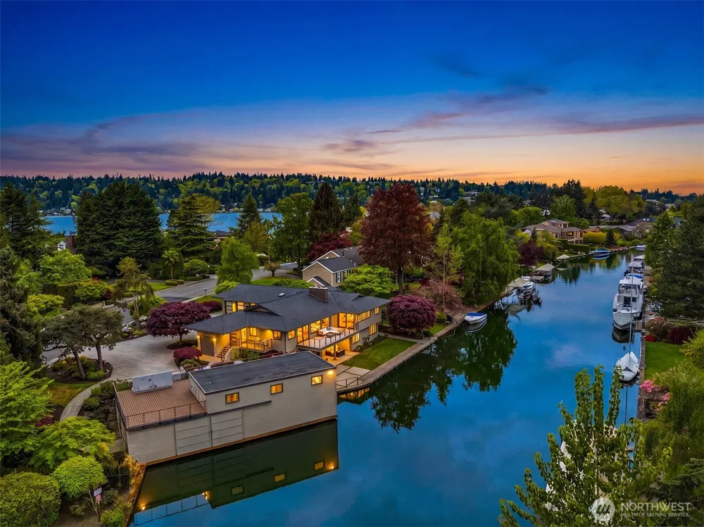 61 Cascade Key Bellevue, WA 98006