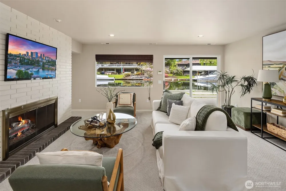 61 Cascade Key Bellevue, WA 98006