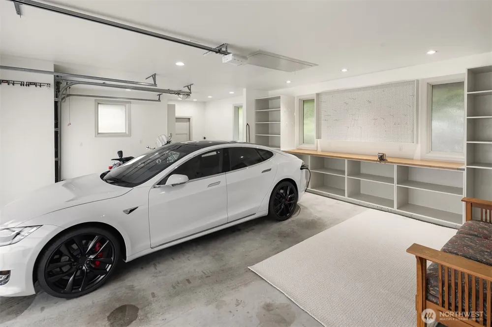 61 Cascade Key Bellevue, WA 98006