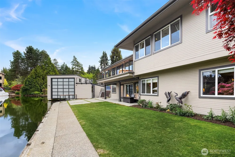 61 Cascade Key Bellevue, WA 98006