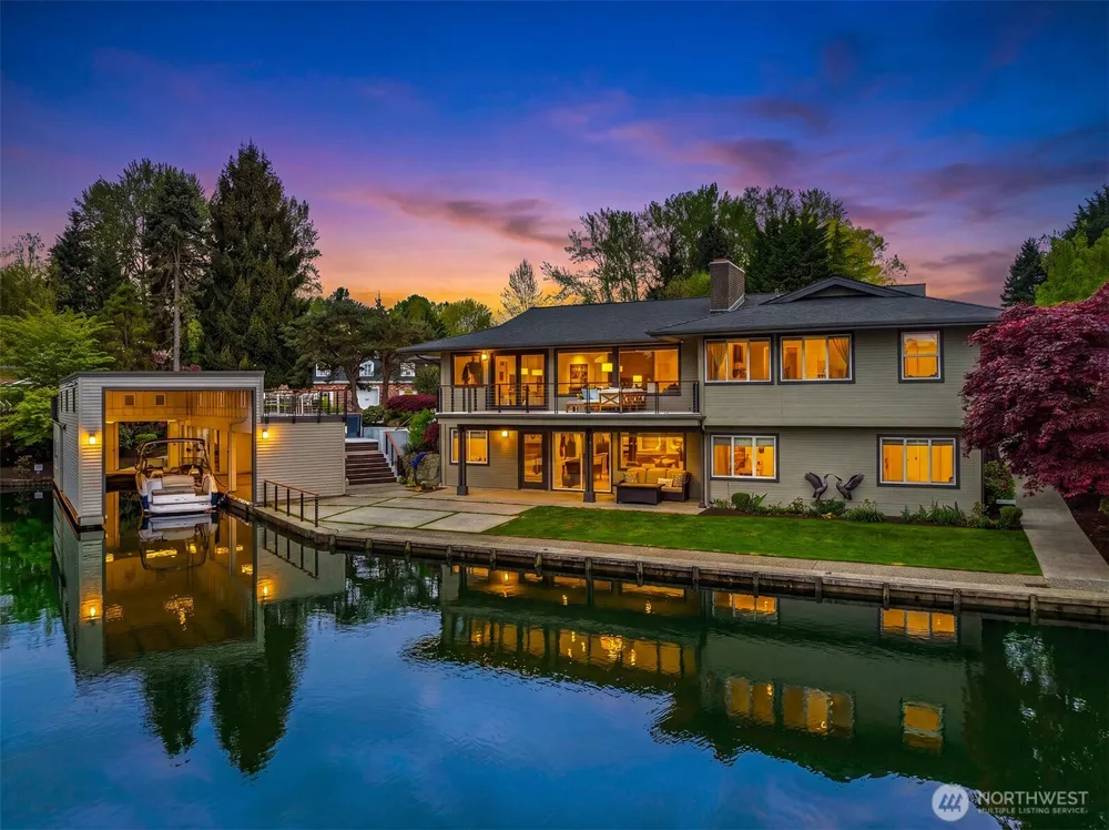 61 Cascade Key Bellevue, WA 98006