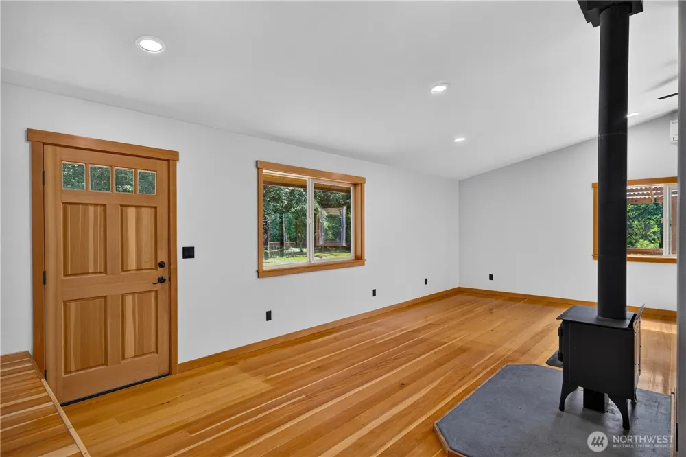 5621 Paradise Lane Anacortes, WA 98221