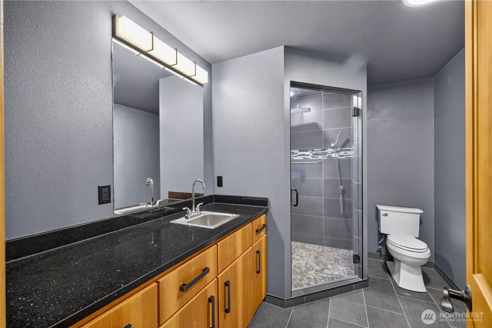 5621 Paradise Lane Anacortes, WA 98221