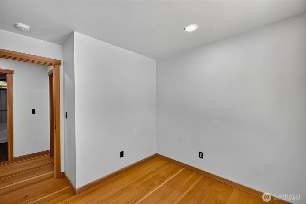 5621 Paradise Lane Anacortes, WA 98221
