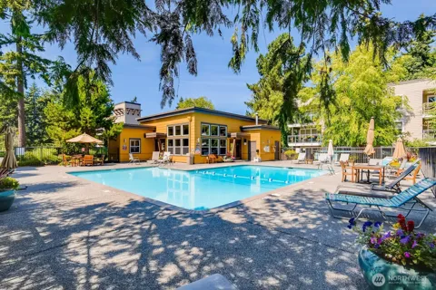 22910 90th Avenue W #C306