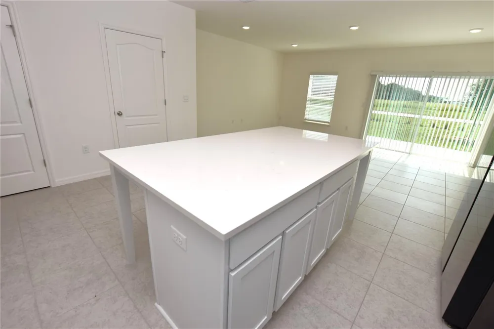 3913 ACADEMIA AVENUE Lakeland, FL 33803