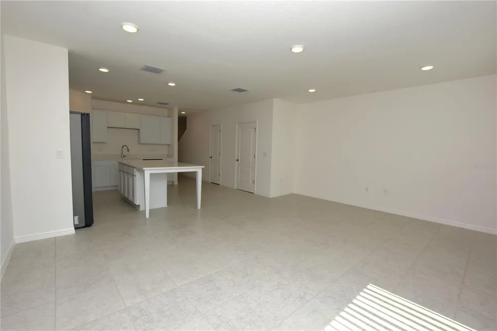 3913 ACADEMIA AVENUE Lakeland, FL 33803