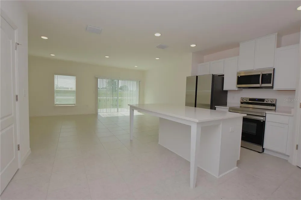 3913 ACADEMIA AVENUE Lakeland, FL 33803