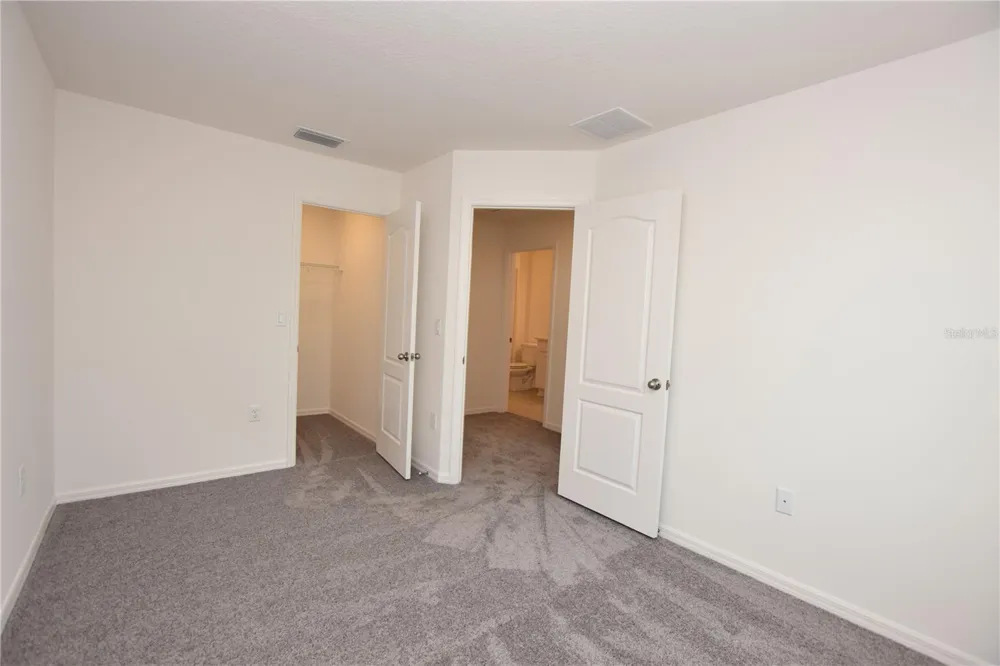 3913 ACADEMIA AVENUE Lakeland, FL 33803