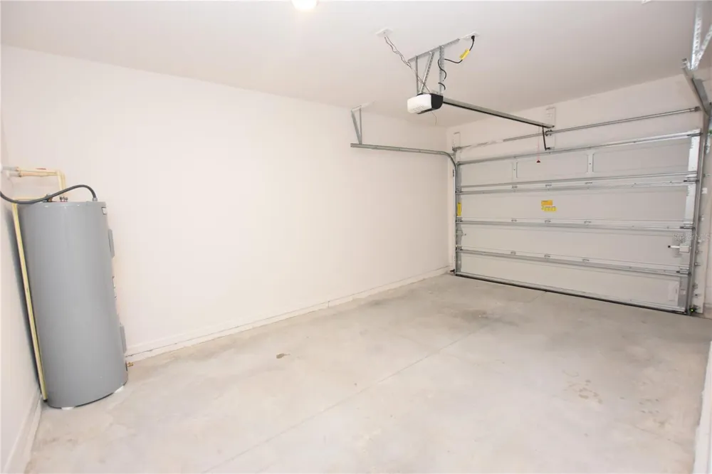 3913 ACADEMIA AVENUE Lakeland, FL 33803