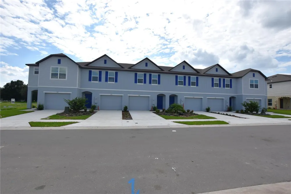 3913 ACADEMIA AVENUE Lakeland, FL 33803