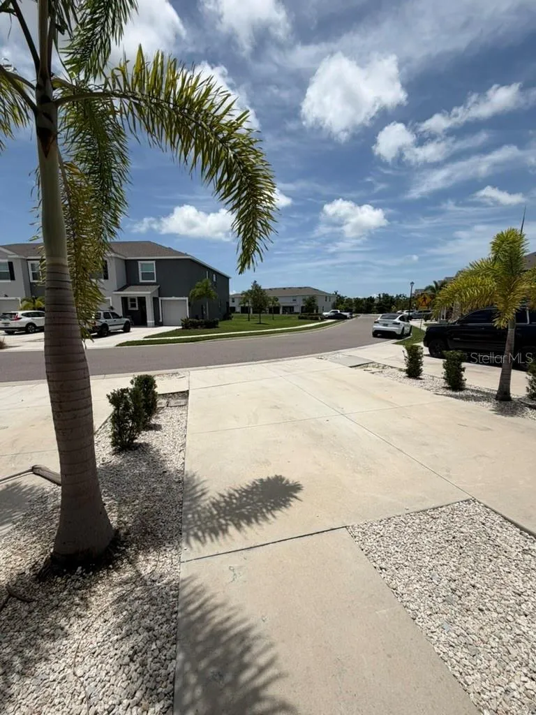8920 MILESTONE DRIVE Sarasota, FL 34238