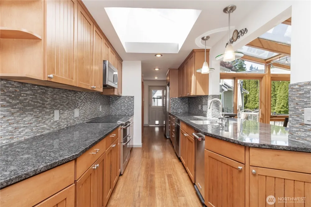 10020 SE 7th Street Bellevue, WA 98004