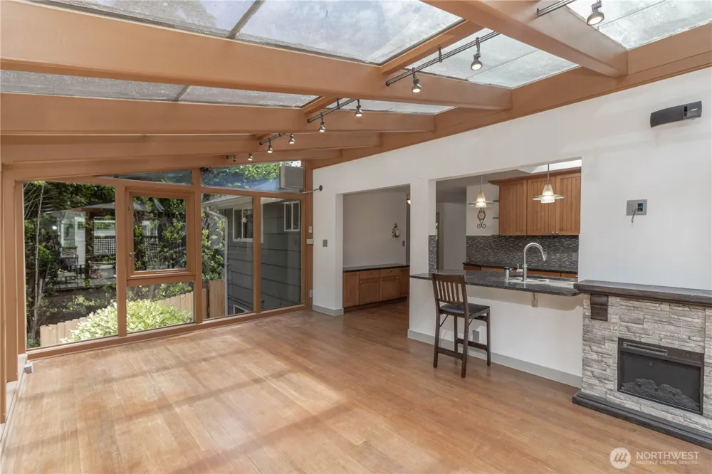 10020 SE 7th Street Bellevue, WA 98004