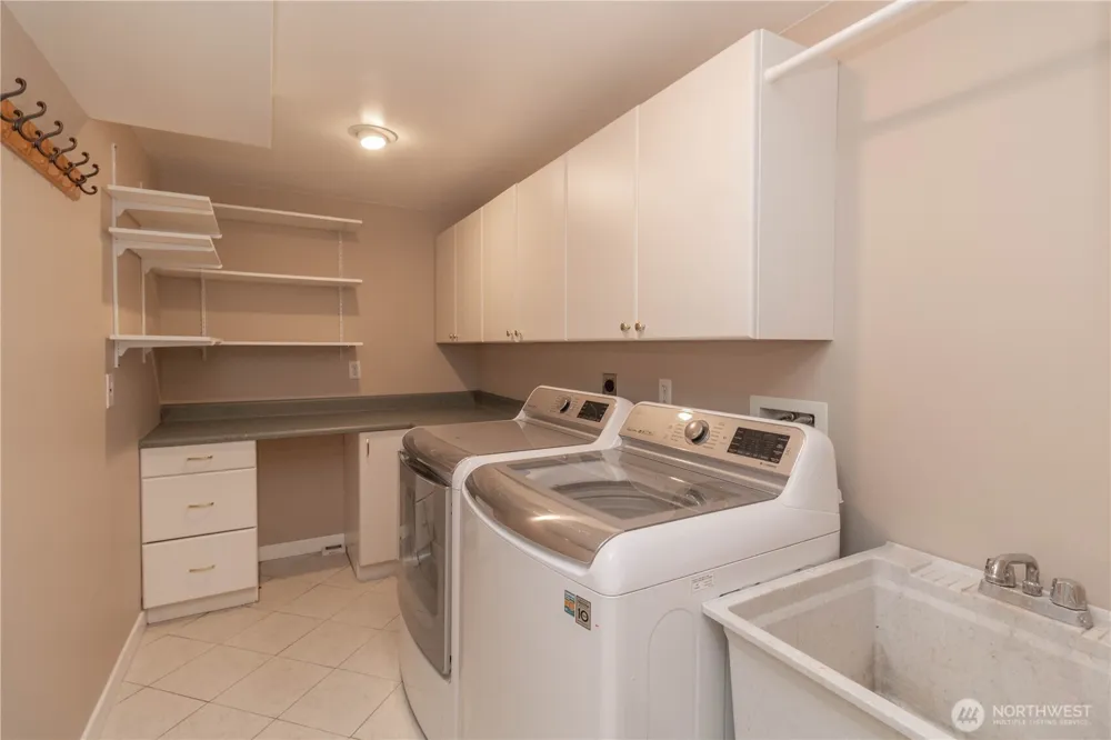 10020 SE 7th Street Bellevue, WA 98004