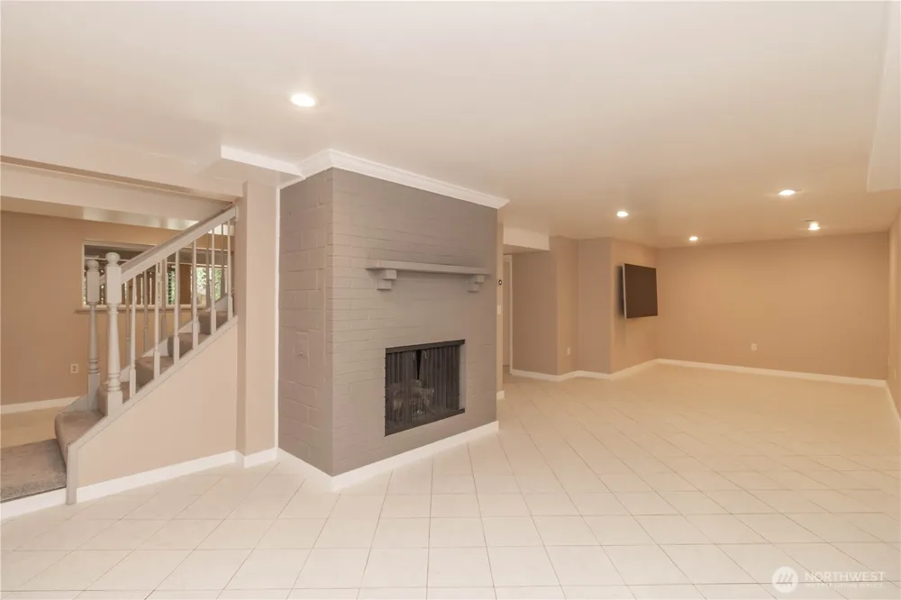 10020 SE 7th Street Bellevue, WA 98004