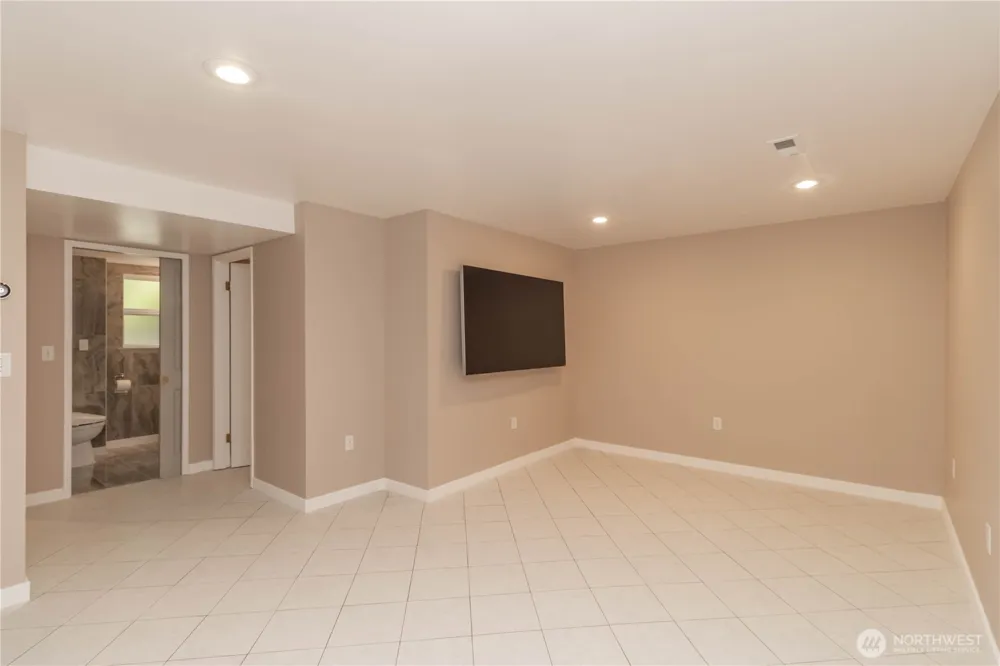 10020 SE 7th Street Bellevue, WA 98004