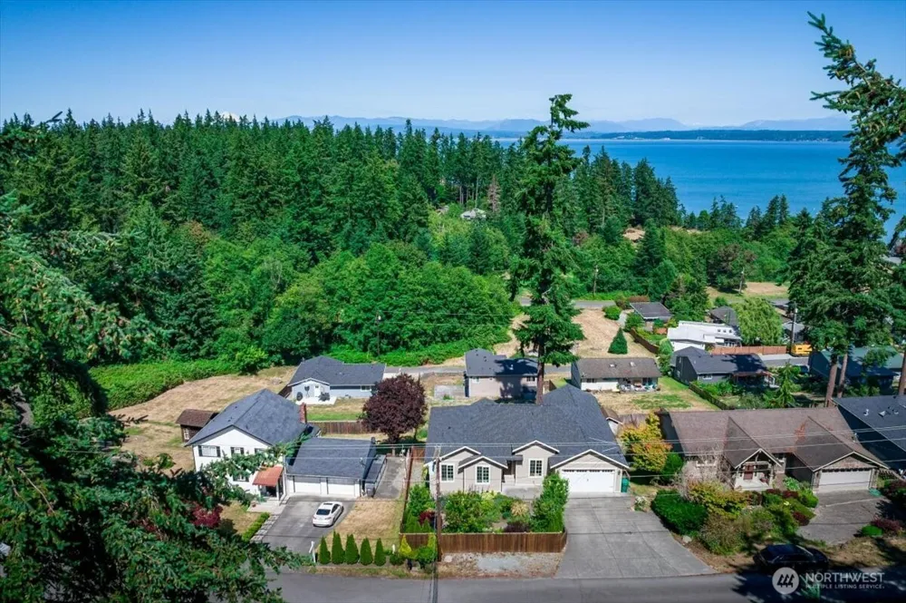1229 SE Camano Drive Camano Island, WA 98282